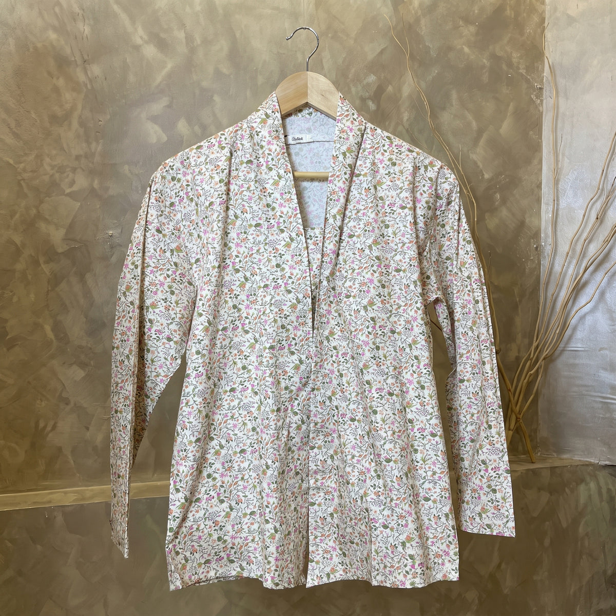 Classic floral Kutubaru Kebaya Top