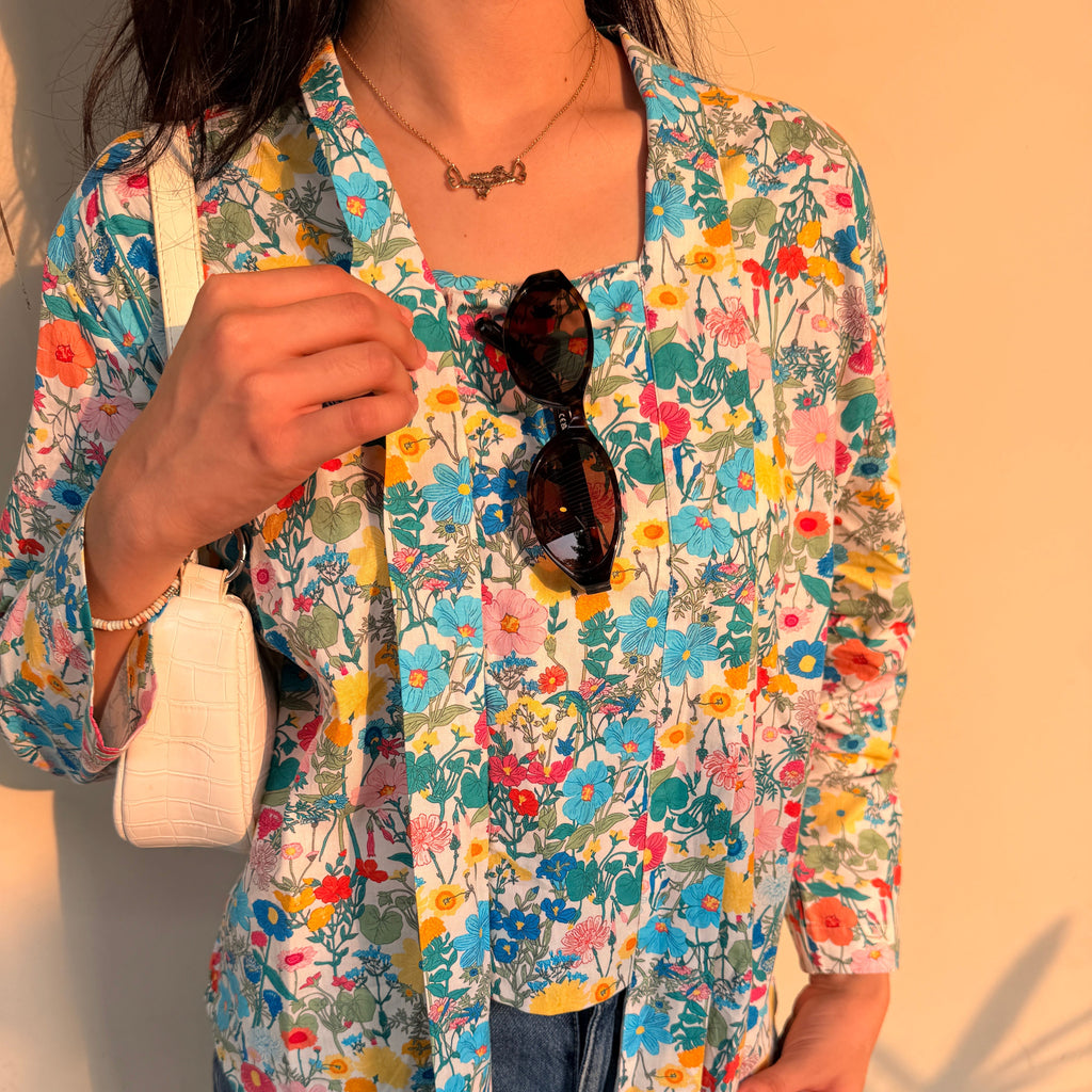 Classic floral Kutubaru Kebaya Top