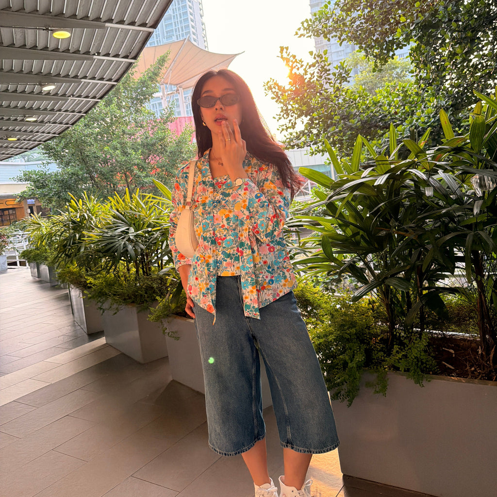 Classic floral Kutubaru Kebaya Top